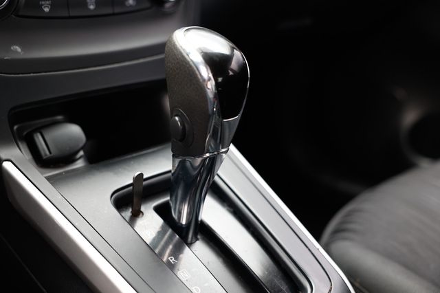 2017 Nissan Sentra S CVT - 22952827 - 43