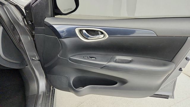 2017 Nissan Sentra SR CVT - 22950907 - 21