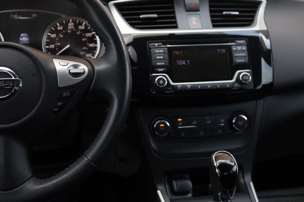 Nissan Sentra photo 33