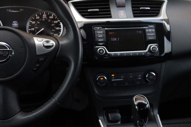 2017 Nissan Sentra SV - 23079335 - 32