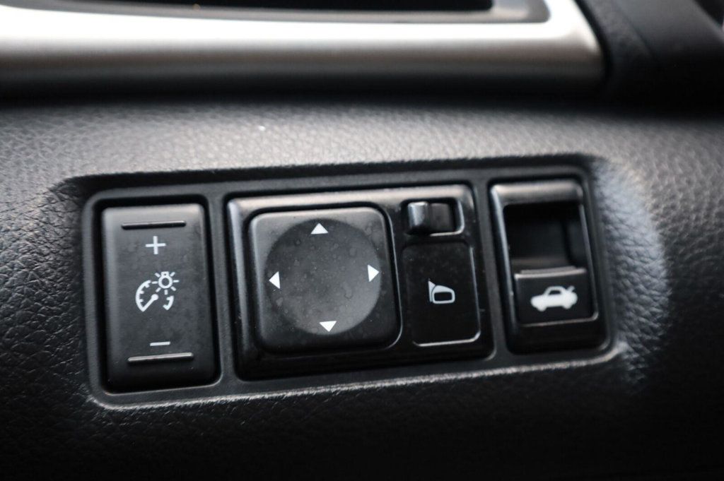 Nissan Sentra photo 36
