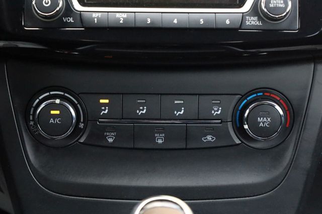 2017 Nissan Sentra SV - 23079335 - 38