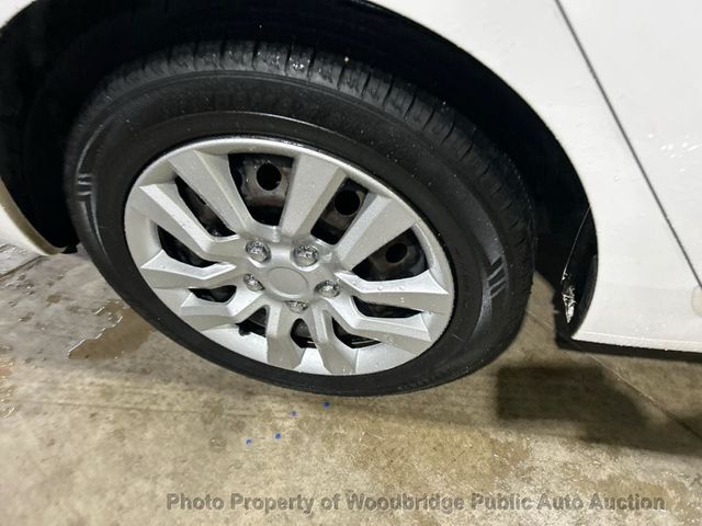 2017 Nissan Sentra SV CVT - 23062725 - 12