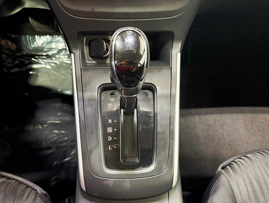 2017 Nissan Sentra SV CVT - 22924160 - 19