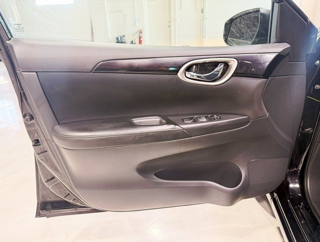 2017 Nissan Sentra SV CVT - 22924160 - 23