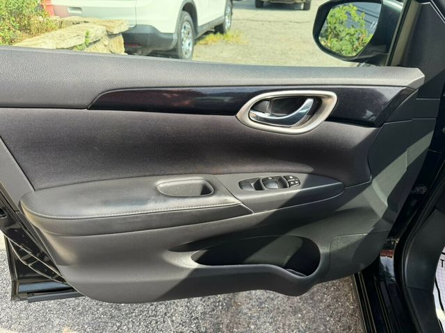 2017 Nissan Sentra SV CVT - 23059624 - 18