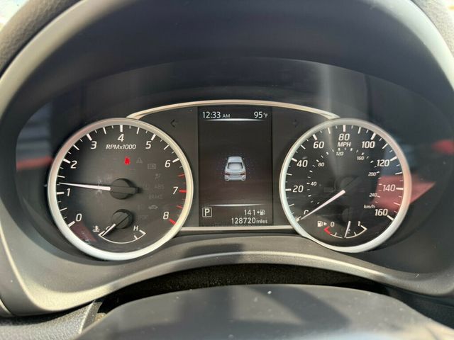 2017 Nissan Sentra SV CVT - 23059624 - 22