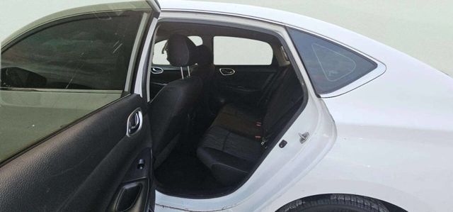 2017 Nissan Sentra SV CVT - 22972958 - 6