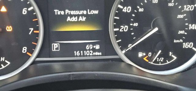 2017 Nissan Sentra SV CVT - 22972958 - 8