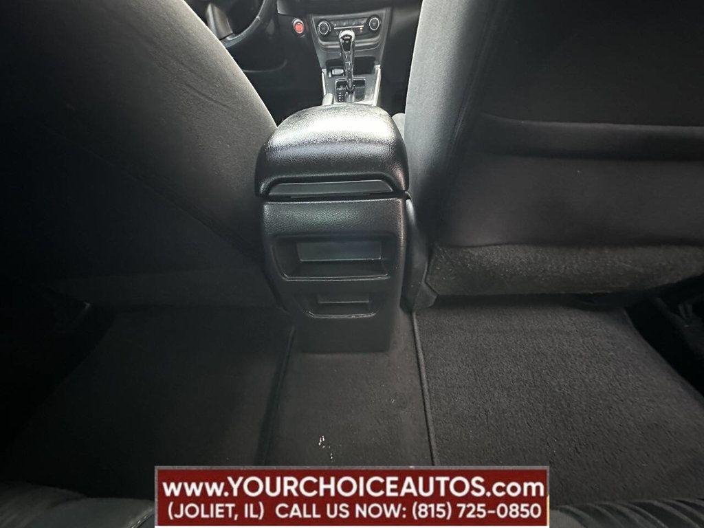 2017 Nissan Sentra SV CVT - 22902264 - 19