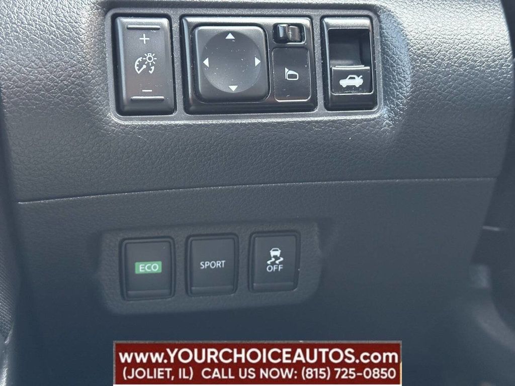 2017 Nissan Sentra SV CVT - 22902264 - 31