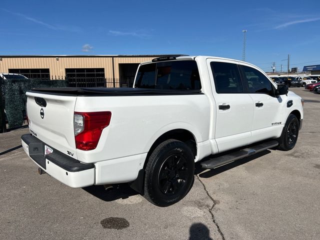 2017 Nissan Titan 4x2 Crew Cab S - 22953281 - 3