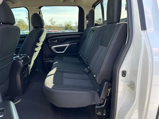 2017 Nissan Titan 4x2 Crew Cab S - 22953281 - 6