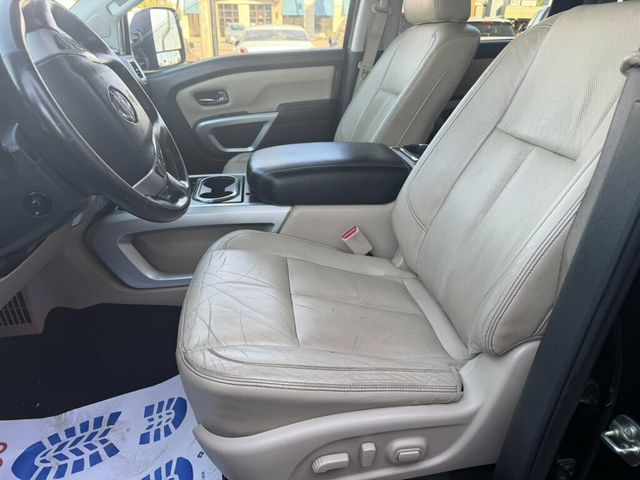 2017 Nissan Titan 4x2 Crew Cab SL - 23093525 - 1