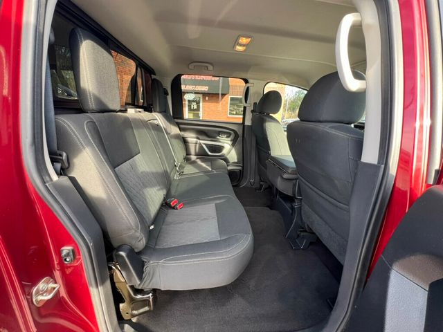 2017 Nissan Titan 4x2 Crew Cab SV - 22959930 - 9