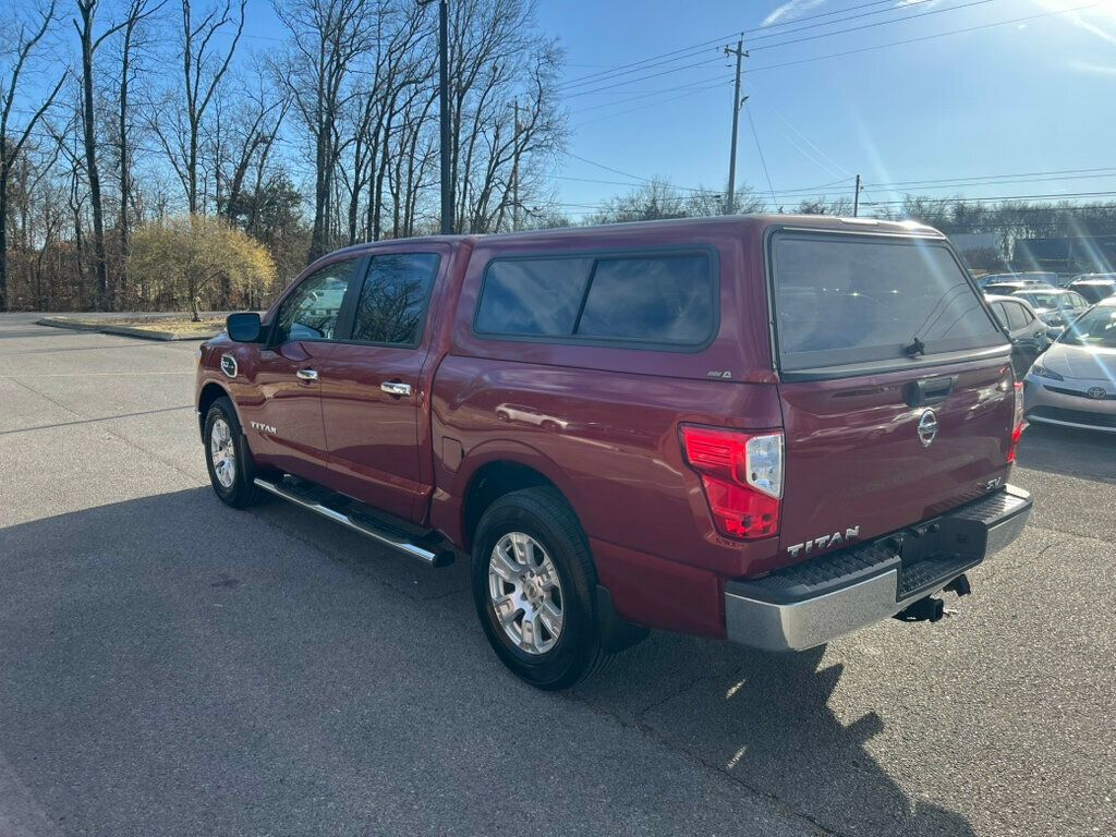 2017 Nissan Titan 4x2 Crew Cab SV - 22959930 - 4