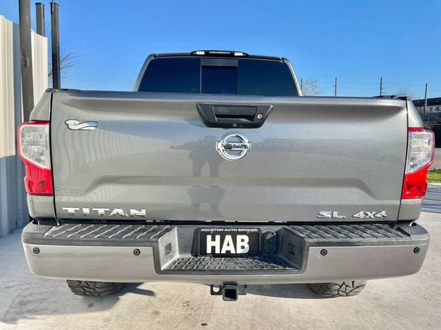 2017 Nissan Titan 4x4 Crew Cab Platinum Reserve - 22989761 - 5