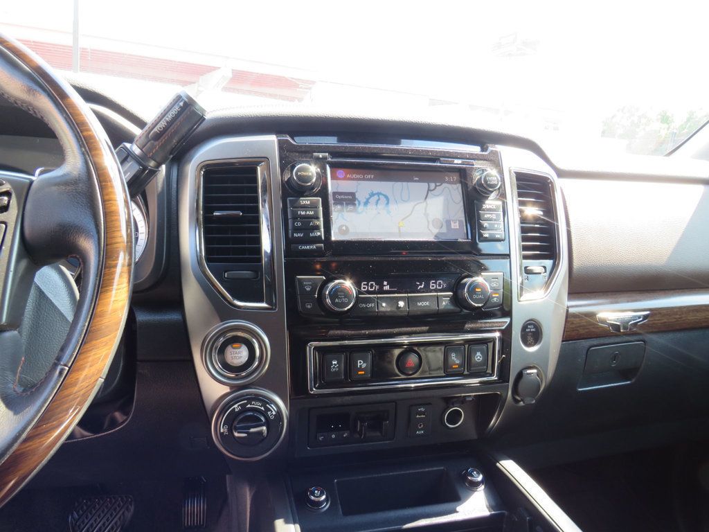 2017 Nissan Titan 4x4 Crew Cab Platinum Reserve - 22900507 - 12