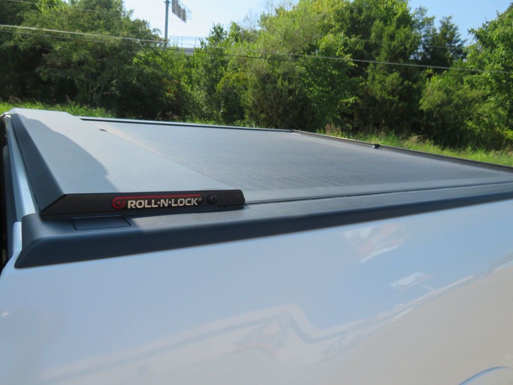 2017 Nissan Titan 4x4 Crew Cab Platinum Reserve - 22900507 - 8