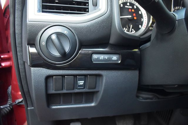 2017 Nissan Titan 4x4 Crew Cab S - 23094313 - 16