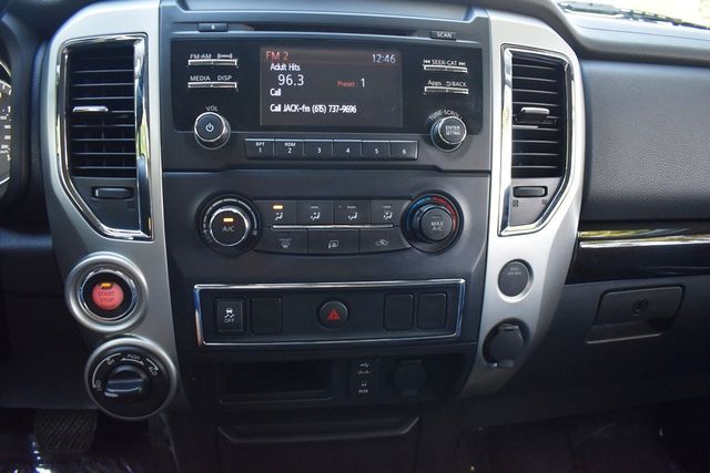 2017 Nissan Titan 4x4 Crew Cab S - 23094313 - 17