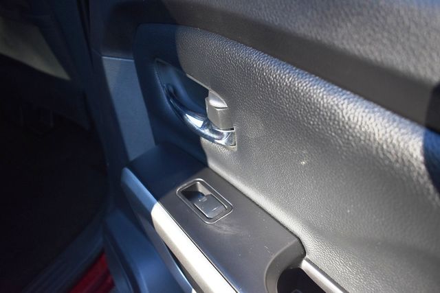 2017 Nissan Titan 4x4 Crew Cab S - 23094313 - 27