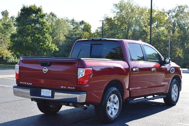 2017 Nissan Titan 4x4 Crew Cab S - 23094313 - 49