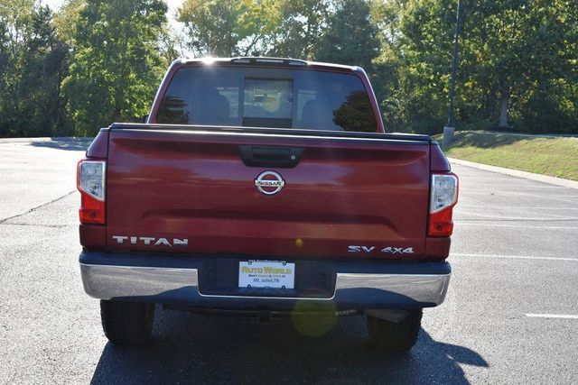 2017 Nissan Titan 4x4 Crew Cab S - 23094313 - 51