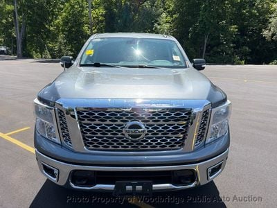 2017 Nissan Titan