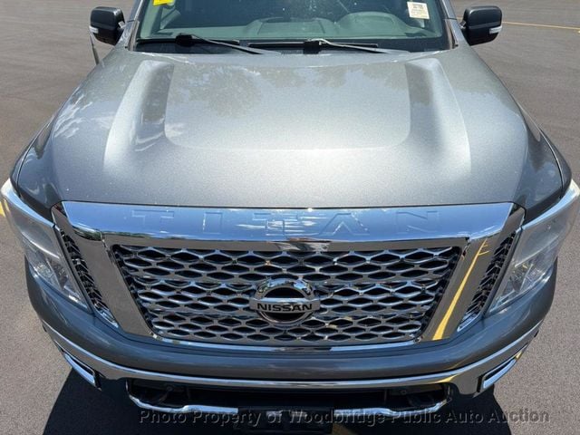 2017 Nissan Titan 4x4 Crew Cab SV - 23067585 - 4