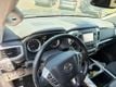 2017 Nissan Titan 4x4 Crew Cab SV - 23067585 - 7