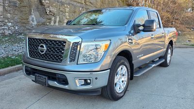 2017 Nissan Titan