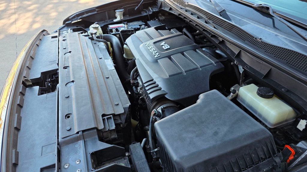 2017 Nissan Titan 4x4 Crew Cab SV - 22991827 - 59