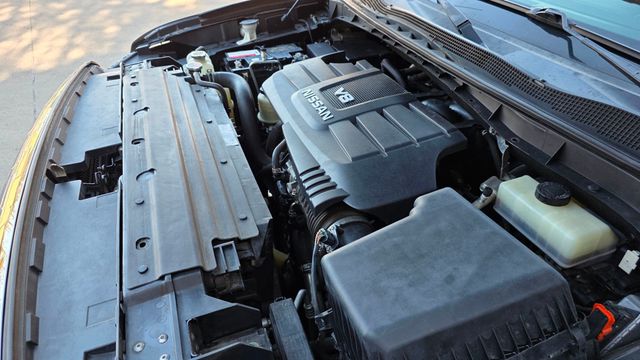 2017 Nissan Titan 4x4 Crew Cab SV - 22991827 - 59