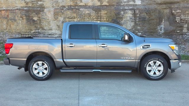 2017 Nissan Titan 4x4 Crew Cab SV - 22991827 - 6