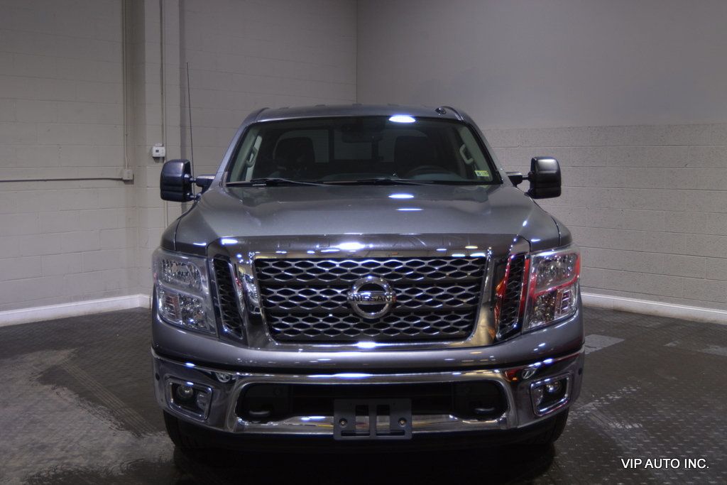 2017 Nissan Titan 4x4 Crew Cab SV - 22342717 - 8