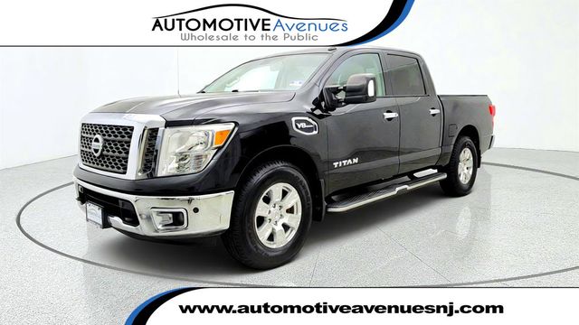 2017 Nissan Titan 4x4 Crew Cab SV w/ Comfort & Convenience Package - 23079712 - 0