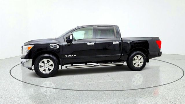 2017 Nissan Titan 4x4 Crew Cab SV w/ Comfort & Convenience Package - 23079712 - 7