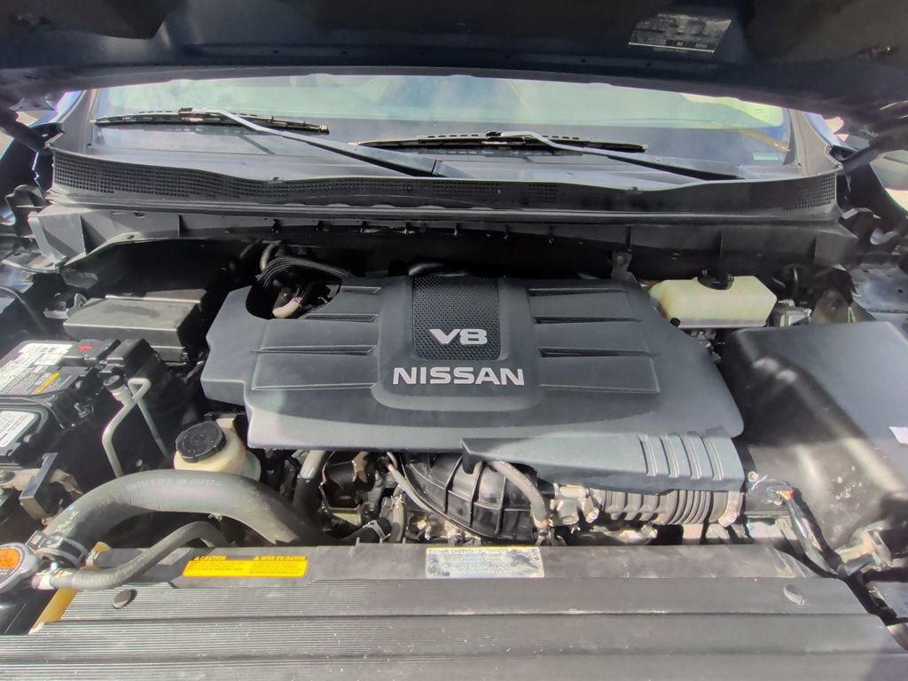 Nissan Titan photo 11