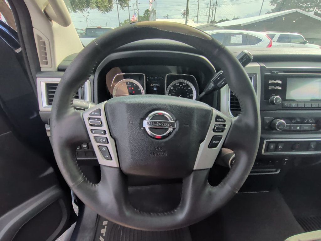 Nissan Titan photo 15