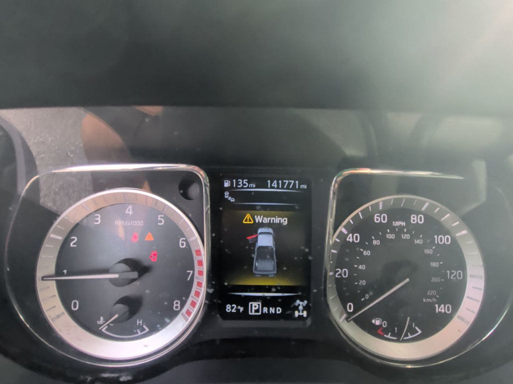 Nissan Titan photo 16