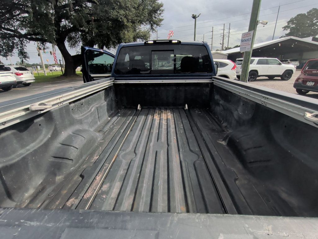 Nissan Titan photo 21