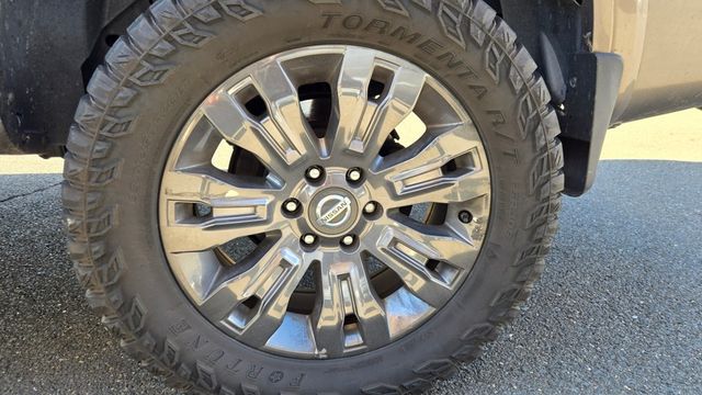 2017 Nissan Titan Platinum Reserve - 22943937 - 11