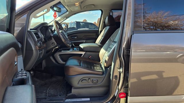 2017 Nissan Titan Platinum Reserve - 22943937 - 13