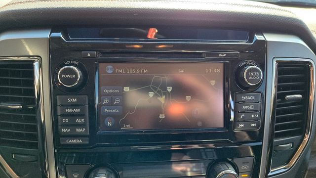 2017 Nissan Titan Platinum Reserve - 22943937 - 18