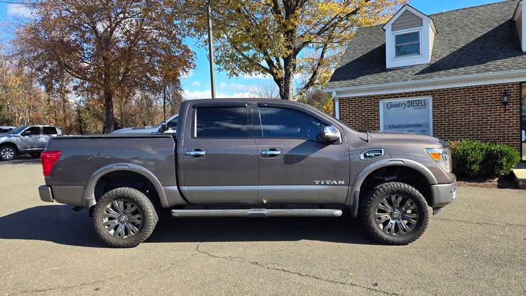 2017 Nissan Titan Platinum Reserve - 22943937 - 1