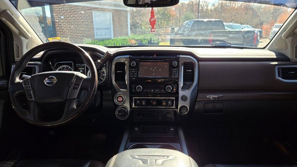 2017 Nissan Titan Platinum Reserve - 22943937 - 21