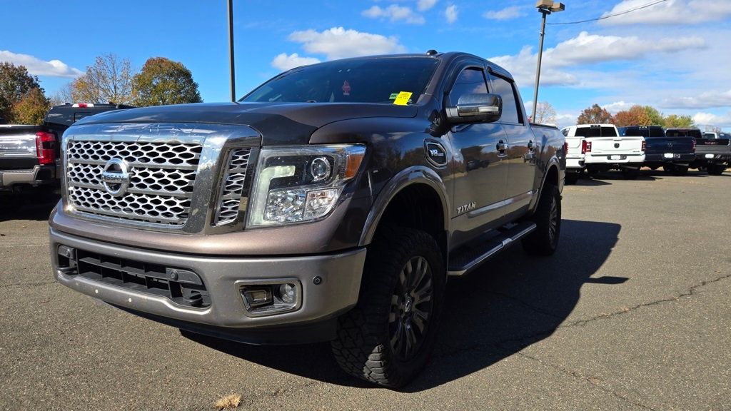 2017 Nissan Titan Platinum Reserve - 22943937 - 2