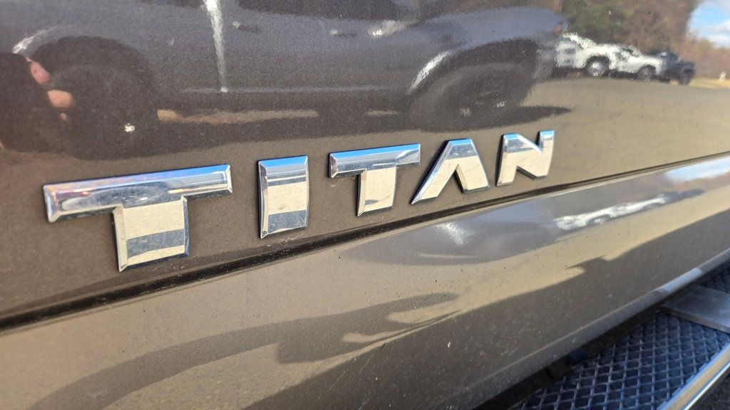 2017 Nissan Titan Platinum Reserve - 22943937 - 8