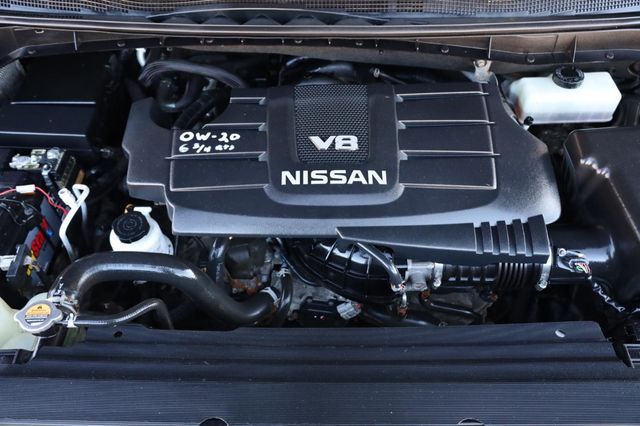 2017 Nissan Titan SV - 23030868 - 9